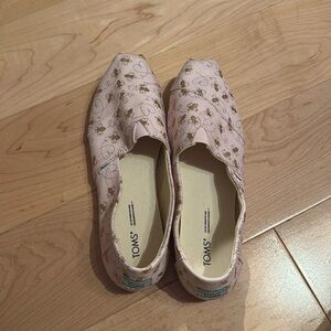 Toms women size 8.5